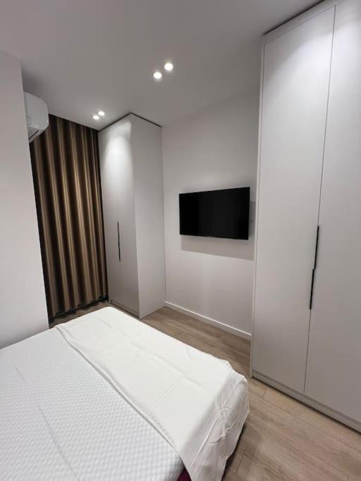 Spacious Apartment Ish-Blloku Area Tirana Zewnętrze zdjęcie