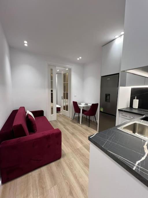 Spacious Apartment Ish-Blloku Area Tirana Zewnętrze zdjęcie