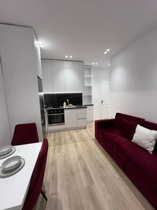 Spacious Apartment Ish-Blloku Area Tirana Zewnętrze zdjęcie